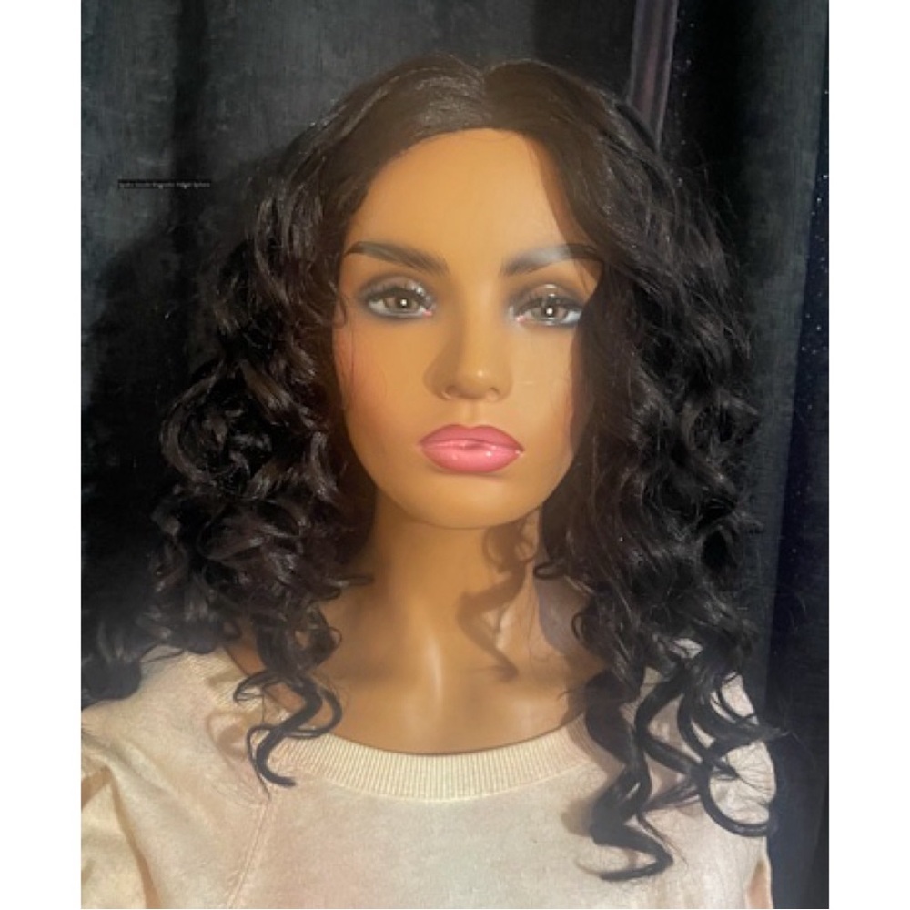 Elegant Black Curly Wig